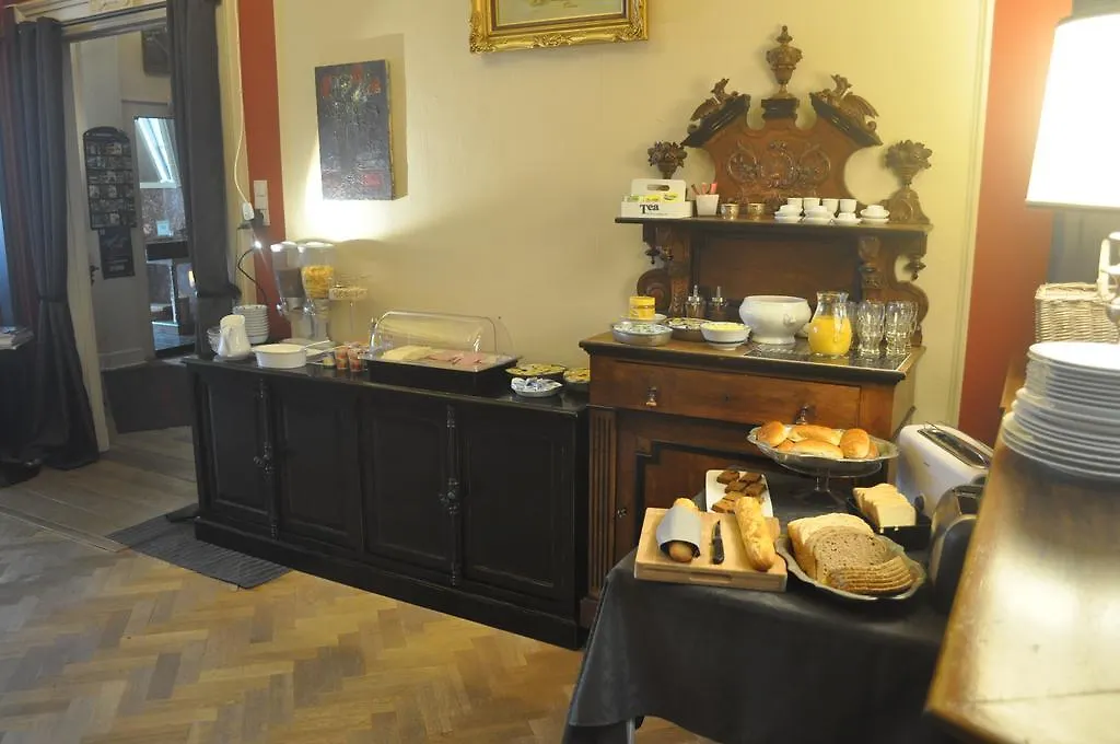 Hotel Notre Dame Μπριζ 2*,