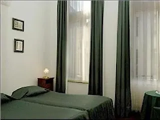 Hotel Notre Dame Μπριζ