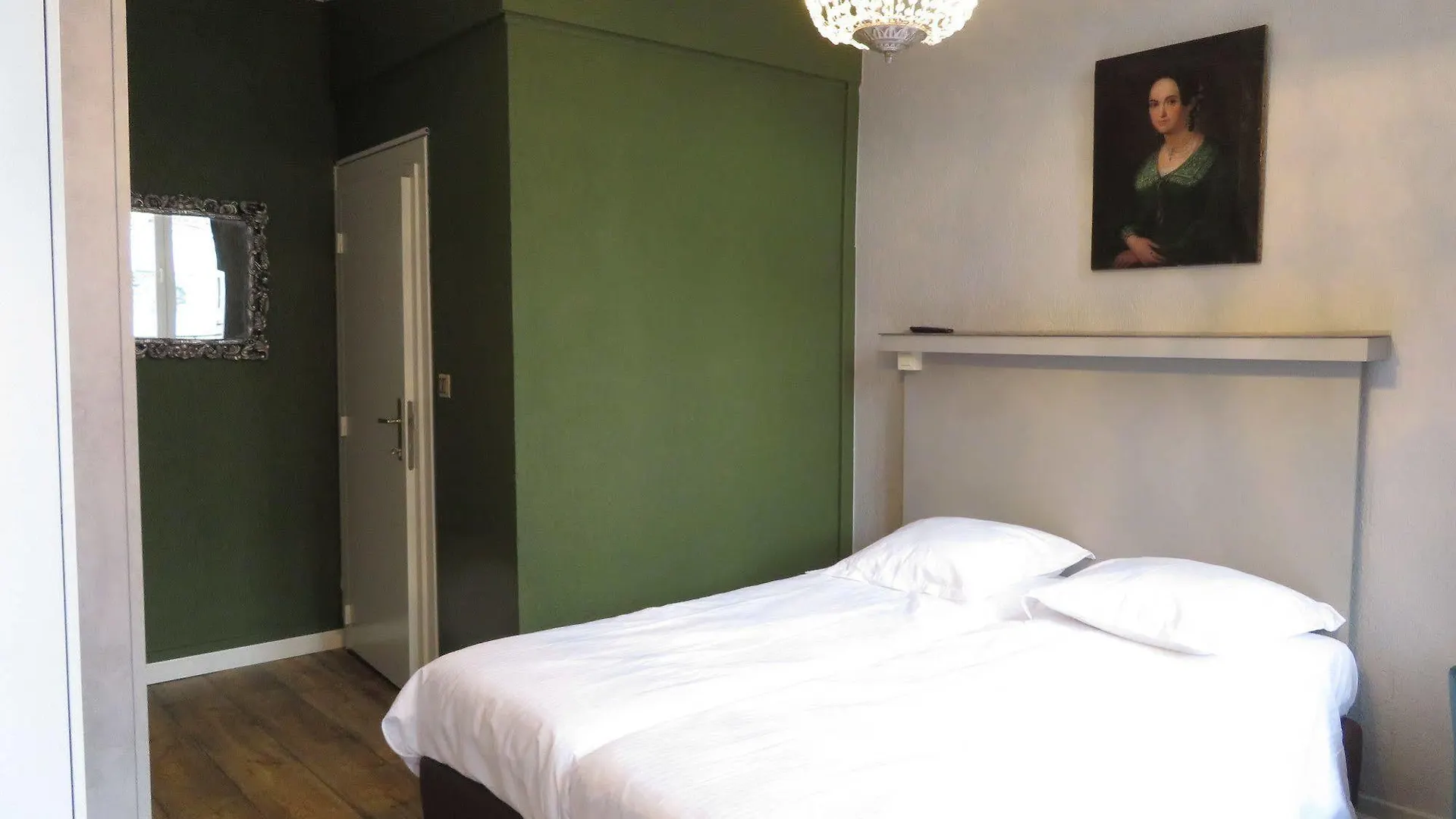 Hotel Notre Dame Μπριζ 2*,